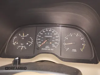 1995 Chrysler LeBaron z VIN 1C3EU4538SF504479, wystawiony jako IAAI lot #42045815 z przebiegiem 102 042 mil mil oraz . Historia ofert i sprzedaży dostępna na DreamBid. Obrazek 7.