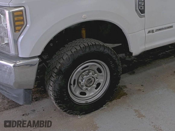 2019 Ford F-350 Platinum с VIN 1FT7W3BTXKED68083, выставлен на аукционе IAAI как лот 42602897 с пробегом 201 348 миль миль и . История ставок и продаж доступна на DreamBid. Изображение 34.