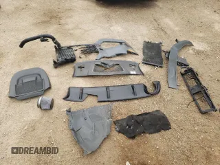 2018 Audi A4 Premium z VIN WAUDNAF46JA193136, wystawiony jako Copart lot #53395105 z przebiegiem Nie podano mil oraz Szkoda całkowita • Salvage title. Historia ofert i sprzedaży dostępna na DreamBid. Obrazek 12.