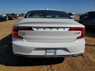 2020 Volvo S90 Inscription with VIN LVYA22MLXLP174001, listed as a Copart auction lot 84038564 with 33,215 mi miles and Clean Title. Bid and sale history available at carsss.com. Image 6.