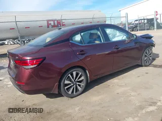 2022 Nissan Sentra SV z VIN 3N1AB8CV5NY221159, wystawiony jako IAAI lot #41322470 z przebiegiem 27 098 mil mil oraz . Historia ofert i sprzedaży dostępna na DreamBid. Obrazek 4.