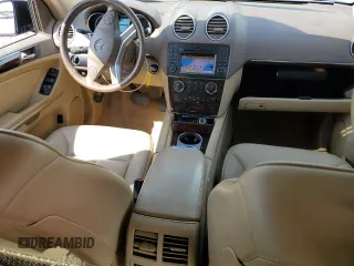 2012 Mercedes-Benz GL 450 z VIN 4JGBF7BE2CA797693, wystawiony jako Copart lot #57954415 z przebiegiem 138 594 mil mil oraz Szkoda całkowita • Salvage title. Historia ofert i sprzedaży dostępna na DreamBid. Obrazek 8.