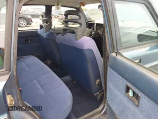 1990 Volvo 240 с VIN YV1AA8841L1423511, выставлен на аукционе IAAI как лот 41958883 с пробегом 216 943 миль миль и . История ставок и продаж доступна на DreamBid. Изображение 8.