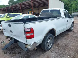 2007 Ford F-150 XL z VIN 1FTRF12W17NA74098, wystawiony jako IAAI lot #42462695 z przebiegiem 384 331 mil mil oraz . Historia ofert i sprzedaży dostępna na DreamBid. Obrazek 4.