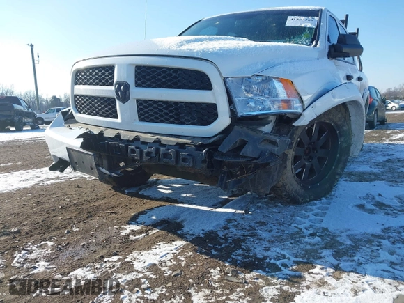 2014 Ram 1500 Express z VIN 1C6RR7KT5ES225661, wystawiony jako IAAI lot #41363288 z przebiegiem 147 841 mil mil oraz . Historia ofert i sprzedaży dostępna na DreamBid. Obrazek 6.