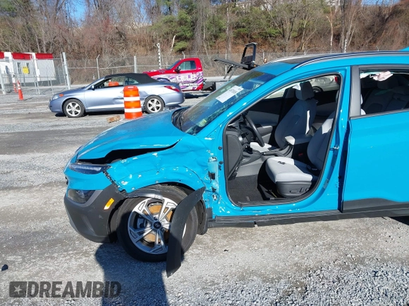 2023 Hyundai Kona SEL with VIN KM8K3CAB0PU961794, listed as a IAAI auction lot 41071018 with 8,988 mi miles and . Bid and sale history available at DreamBid. Image 6.