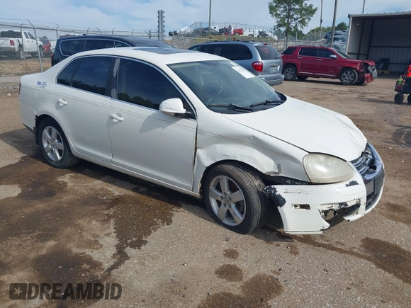 2008 Volkswagen Jetta SE with VIN 3VWRM71K28M003718, listed as a IAAI auction lot 42173542 with 294,829 mi miles and . Bid and sale history available at DreamBid. Image 1.