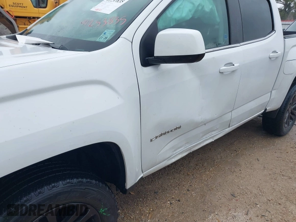 2020 GMC Canyon 2WD SLE with VIN 1GTG5CEN6L1116260, listed as a IAAI auction lot 41253835 with 38,901 mi miles. Bid and sale history available at carsss.com. Image 6.