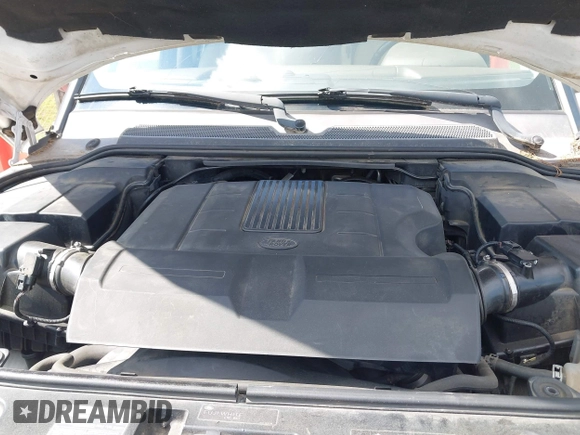 2013 Land Rover LR4 HSE with VIN SALAG2D46DA688409, listed as a IAAI auction lot 42220645 with 156,502 mi miles and . Bid and sale history available at DreamBid. Image 10.