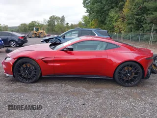 2023 Aston Martin Vantage z VIN SCFSMGAW8PGN08275, wystawiony jako IAAI lot #40460970 z przebiegiem 2 602 mil mil oraz . Historia ofert i sprzedaży dostępna na DreamBid. Obrazek 15.