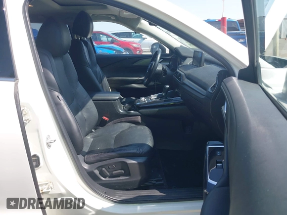 2019 Mazda CX-9 Touring z VIN JM3TCBCY2K0300702, wystawiony jako IAAI lot #42194050 z przebiegiem 98 247 mil mil oraz . Historia ofert i sprzedaży dostępna na DreamBid. Obrazek 5.