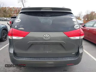 2012 Toyota Sienna LE AAS with VIN 5TDKK3DC5CS253020, listed as a IAAI auction lot 40900034 with 208,421 mi miles. Bid and sale history available at carsss.com. Image 16.