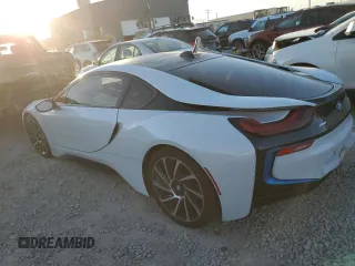 2015 BMW i8 z VIN WBY2Z2C54FV392704, wystawiony jako Copart lot #73805174 z przebiegiem 69 393 mil mil oraz Szkoda całkowita • Salvage title. Historia ofert i sprzedaży dostępna na DreamBid. Obrazek 2.