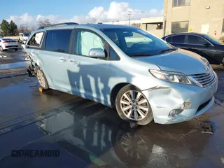 2017 Toyota Sienna XLE Auto Access Seat with VIN 5TDYZ3DC1HS861713, listed as a IAAI auction lot 41244334 with 45,341 mi miles and . Bid and sale history available at DreamBid. Image 1.