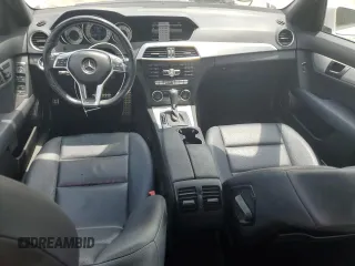 2013 Mercedes-Benz C 300 Sport z VIN WDDGF8ABXDR285941, wystawiony jako Copart lot #58211605 z przebiegiem 130 963 mil mil oraz Szkoda całkowita • Salvage title. Historia ofert i sprzedaży dostępna na DreamBid. Obrazek 8.