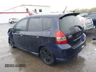 2008 Honda Fit Sport with VIN JHMGD38698S058474, listed as a IAAI auction lot 42009715 with 1 mi miles. Bid and sale history available at carsss.com. Image 3.