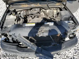1999 GMC New Sierra 1500 SLE with VIN 1GTEC14W3XE516349, listed as a Copart auction lot 39172684 with 105,811 mi miles and Salvage Title. Bid and sale history available at carsss.com. Image 11.