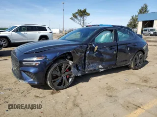 2023 Genesis G70 3.3T z VIN KMTG54TE1PU134177, wystawiony jako Copart lot #48476115 z przebiegiem 15 763 mil mil oraz Czysty tytuł • Clean title. Historia ofert i sprzedaży dostępna na DreamBid. Obrazek 1.