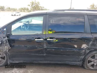 2020 Toyota Sienna SE with VIN 5TDXZ3DC7LS062183, listed as a IAAI auction lot 41791032 with 80,760 mi miles. Bid and sale history available at carsss.com. Image 14.