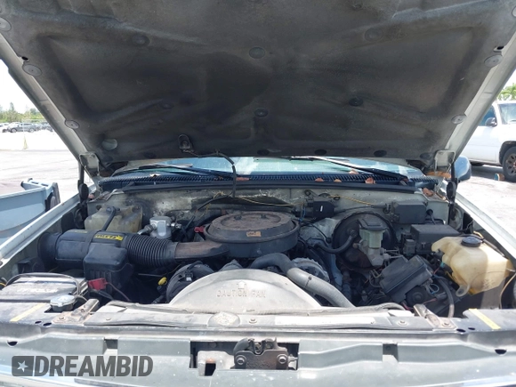 1995 Chevrolet Tahoe with VIN 1GNEC13K9SJ414611, listed as a IAAI auction lot 42798752 with 205,988 mi miles and . Bid and sale history available at DreamBid. Image 10.