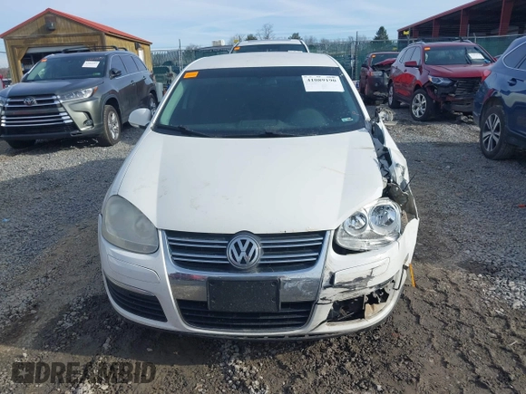 2009 Volkswagen Jetta S с VIN 3VWJM71K89M126759, выставлен на аукционе IAAI как лот 41089190 с пробегом 217 559 миль миль и . История ставок и продаж доступна на DreamBid. Изображение 12.