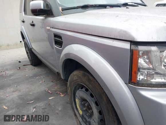 2011 Land Rover LR4 Lux with VIN SALAK2D44BA559466, listed as a IAAI auction lot 42313555 with Not provided miles and . Bid and sale history available at DreamBid. Image 12.