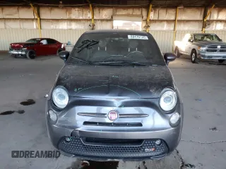 2017 FIAT 500e with VIN 3C3CFFGE0HT625145, listed as a Copart auction lot 88470145 with 43,598 mi miles and Salvage Title. Bid and sale history available at carsss.com. Image 5.