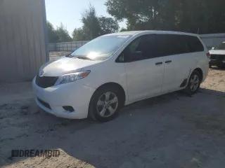 2012 Toyota Sienna with VIN 5TDZK3DC4CS204325, listed as a Copart auction lot 70357864 with 57,665 mi miles and Salvage Title. Bid and sale history available at carsss.com. Image 1.