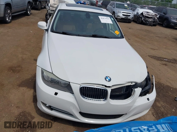 2011 BMW 3 Series 335i xDrive z VIN WBAPL5C55BA920128, wystawiony jako IAAI lot #42473523 z przebiegiem 96 481 mil mil oraz . Historia ofert i sprzedaży dostępna na DreamBid. Obrazek 13.