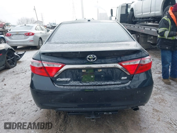 2017 Toyota Camry XLE z VIN 4T1BF1FK8HU385300, wystawiony jako IAAI lot #41088486 z przebiegiem 96 333 mil mil oraz . Historia ofert i sprzedaży dostępna na DreamBid. Obrazek 16.