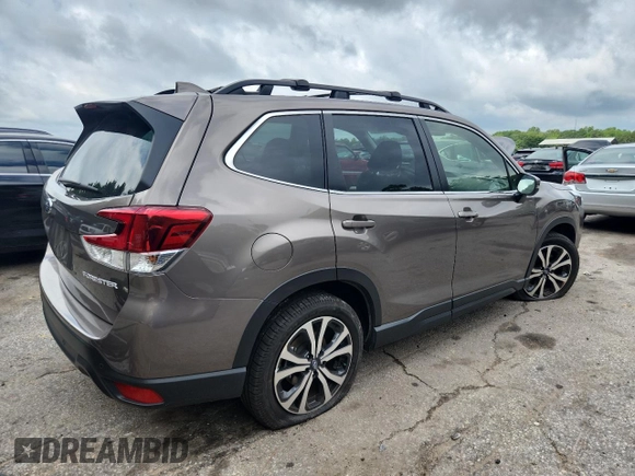 2023 Subaru Forester Limited with VIN JF2SKAPC1PH422283, listed as a Copart auction lot 61269355 with 27,062 mi miles and Salvage title. Bid and sale history available at DreamBid. Image 3.