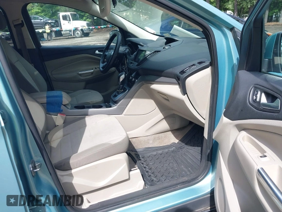 2013 Ford Escape SE z VIN 1FMCU0GX1DUD22225, wystawiony jako IAAI lot #42755402 z przebiegiem 180 784 mil mil oraz . Historia ofert i sprzedaży dostępna na DreamBid. Obrazek 5.