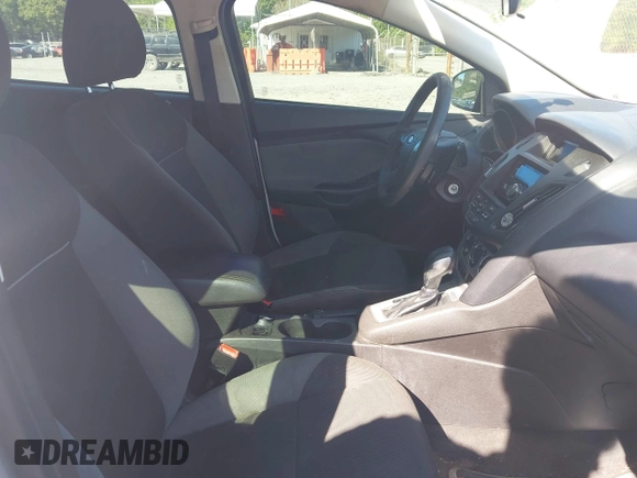 2013 Ford Focus SE with VIN 1FADP3K26DL325338, listed as a IAAI auction lot 42051716 with 115,770 mi miles. Bid and sale history available at carsss.com. Image 5.