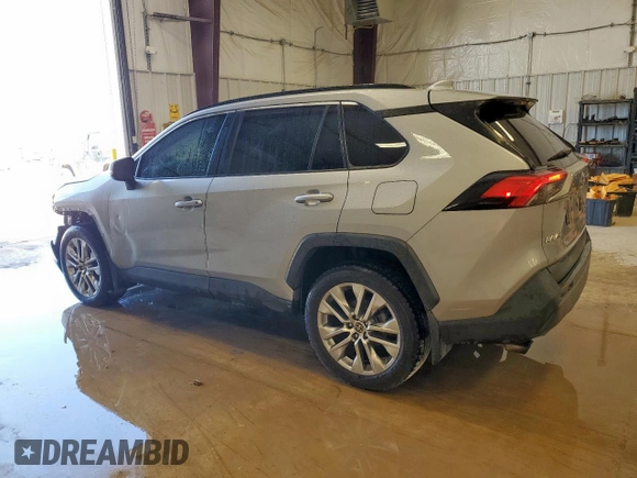 2021 Toyota RAV4 XLE Premium with VIN 2T3C1RFV7MC132953, listed as a Copart auction lot 60598085 with 111,013 mi miles and Clean title. Bid and sale history available at DreamBid. Image 2.