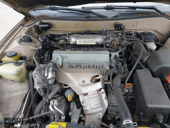 1994 Toyota Camry LE with VIN JT2SK12E0R0269820, listed as a IAAI auction lot 41908360 with 184,739 mi miles. Bid and sale history available at carsss.com. Image 10.