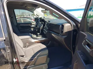 2022 GMC Sierra 1500 with VIN 1GTUUCET6NZ526873, listed as a IAAI auction lot 41894585 with 47,160 mi miles and . Bid and sale history available at DreamBid. Image 5.