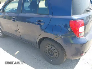 2010 Scion xD z VIN JTKKU4B40AJ054083, wystawiony jako IAAI lot #42449812 z przebiegiem 196 651 mil mil oraz . Historia ofert i sprzedaży dostępna na DreamBid. Obrazek 6.