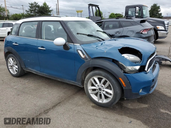 2012 MINI Countryman S with VIN WMWZC3C57CWL86423, listed as a Copart auction lot 57584195 with 102,184 mi miles and Salvage title. Bid and sale history available at DreamBid. Image 4.