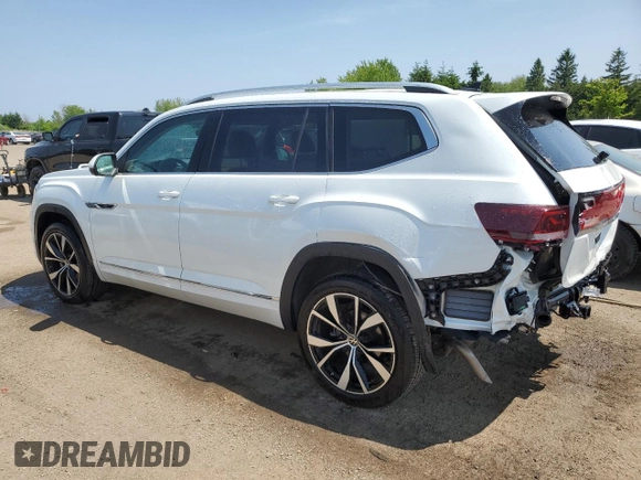 2024 Volkswagen Atlas SEL Premium R-Line with VIN 1V2FR2CA2RC557387, listed as a Copart auction lot 60269075 with 6,676 mi miles and Salvage title. Bid and sale history available at DreamBid. Image 2.