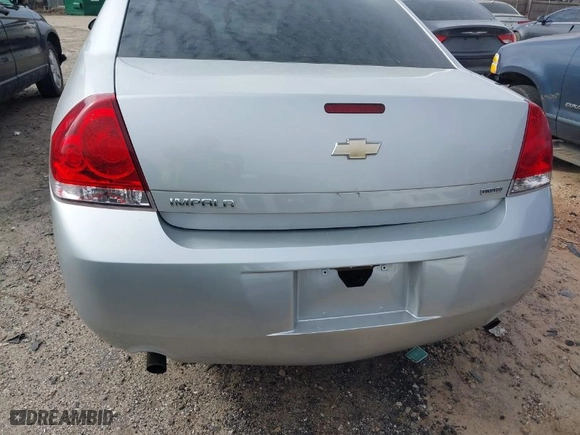 2016 Chevrolet Impala Limited LS with VIN 2G1WA5E39G1105604, listed as a IAAI auction lot 41687626 with NaN miles. Bid and sale history available at carsss.com. Image 17.