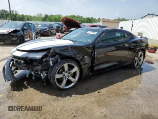 2017 Chevrolet Camaro 1LT z VIN 1G1FB1RX7H0165543, wystawiony jako Copart lot #57155805 z przebiegiem 138 271 mil mil oraz Szkoda całkowita • Salvage title. Historia ofert i sprzedaży dostępna na DreamBid. Obrazek 1.