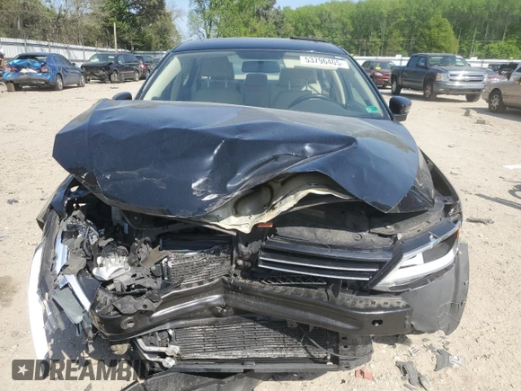 2013 Volkswagen Jetta TDI w/Premium с VIN 3VWLL7AJ5DM389660, выставлен на аукционе Copart как лот 53796405 с пробегом 82 151 миль миль и Чистый • Clean title. История ставок и продаж доступна на DreamBid. Изображение 5.