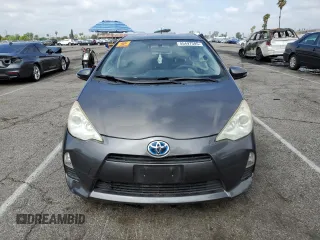 2013 Toyota Prius One with VIN JTDKDTB31D1547008, listed as a Copart auction lot 55497505 with 119,285 mi miles and Clean Title. Bid and sale history available at DreamBid. Image 5.