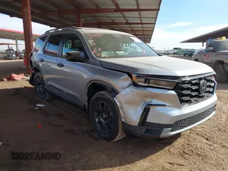 2025 Honda Pilot TrailSport with VIN 5FNYG1H63SB043524, listed as a IAAI auction lot 41137843 with 1,357 mi miles. Bid and sale history available at carsss.com. Image 1.