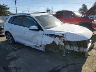 2025 Audi Q5 S line Premium with VIN WA1GAAFY5S2023208, listed as a Copart auction lot 42911975 with 0 mi miles and Salvage Title. Bid and sale history available at carsss.com. Image 4.