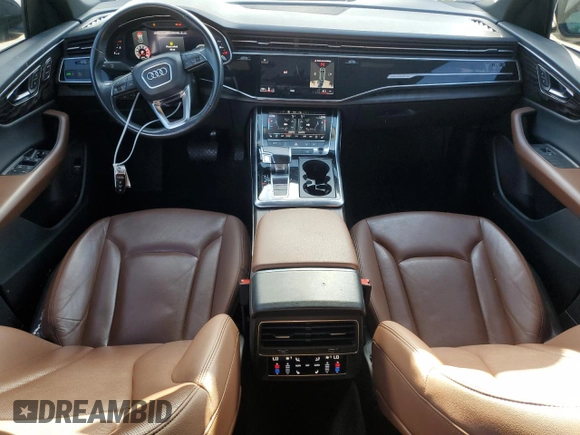 2021 Audi Q8 Premium Plus z VIN WA1EVAF17MD040579, wystawiony jako Copart lot #51805705 z przebiegiem 32 901 mil mil oraz Tytuł czysty. Historia ofert i sprzedaży dostępna na DreamBid. Obrazek 8.