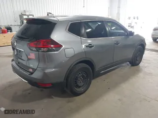 2018 Nissan Rogue SV with VIN KNMAT2MV2JP535949, listed as a IAAI auction lot 41855597 with 71,677 mi miles. Bid and sale history available at carsss.com. Image 4.