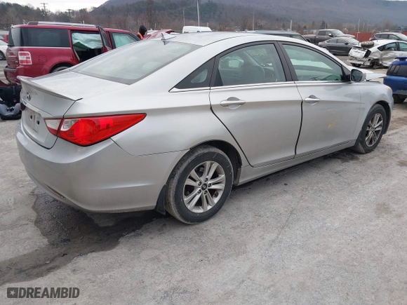 2013 Hyundai Sonata GLS with VIN 5NPEB4AC5DH691020, listed as a IAAI auction lot 41087635 with 78,799 mi miles. Bid and sale history available at carsss.com. Image 4.