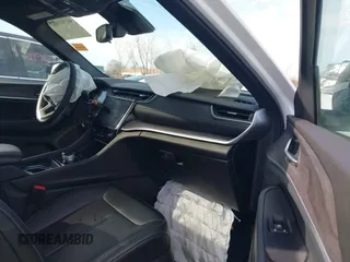 2024 Jeep Grand Cherokee Limited с VIN 1C4RJKBG9R8523252, выставлен на аукционе IAAI как лот 41960415 с пробегом 14 771 миль миль и . История ставок и продаж доступна на DreamBid. Изображение 5.