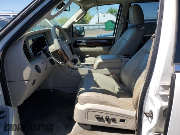 2013 Lincoln Navigator z VIN 5LMJJ3J50DEL03522, wystawiony jako Copart lot #54768335 z przebiegiem 137 326 mil mil oraz Czysty tytuł • Clean title. Historia ofert i sprzedaży dostępna na DreamBid. Obrazek 7.